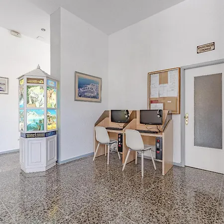 Frontline Ocean View Cristianos *