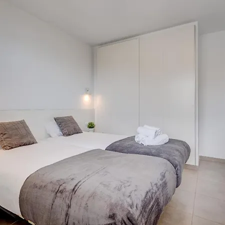 Frontline Ocean View Cristianos Apartmán *