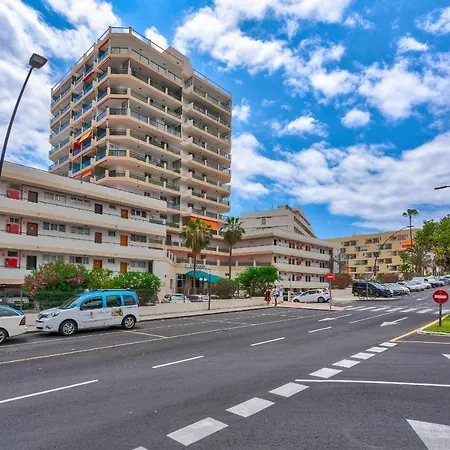 Frontline Ocean View Cristianos Apartmán