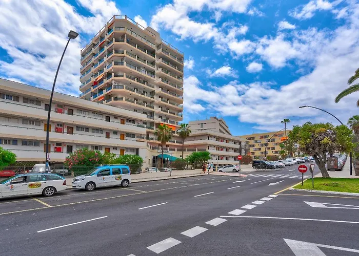 Frontline Ocean View Cristianos Apartment