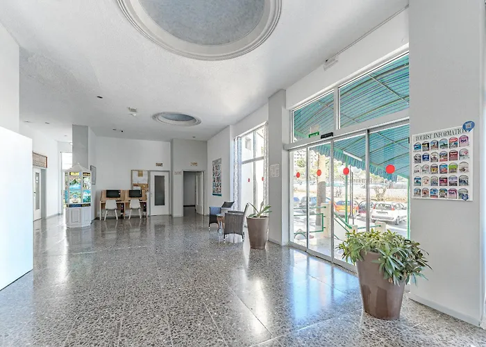 Frontline Ocean View Cristianos Apartment