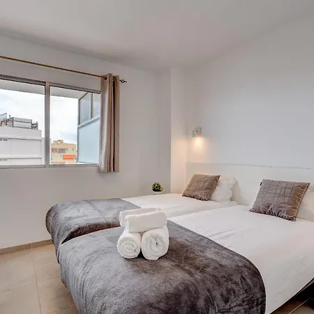 Daire Frontline Ocean View Cristianos